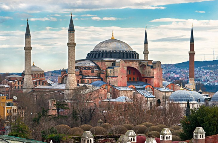 4 Helpful Travel Tips for a Holiday in Turkey